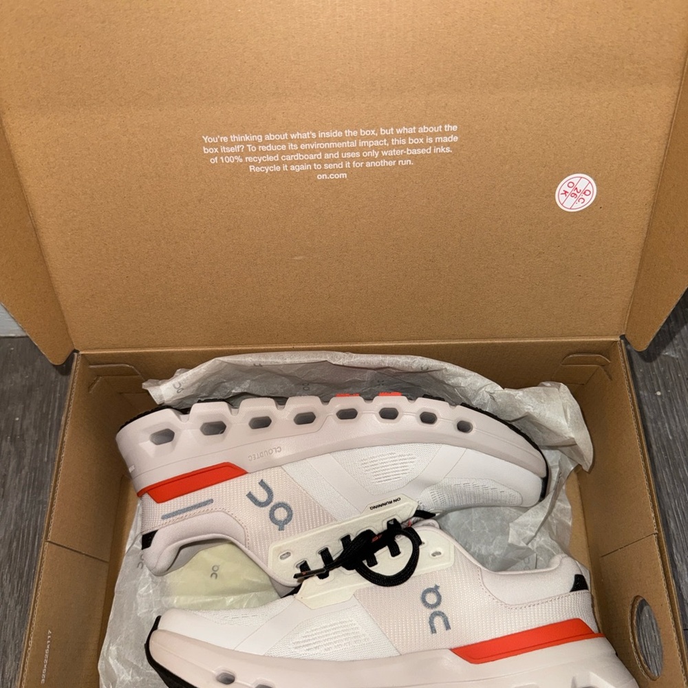 On Cloud Cloudrunner 2 Running Shoes